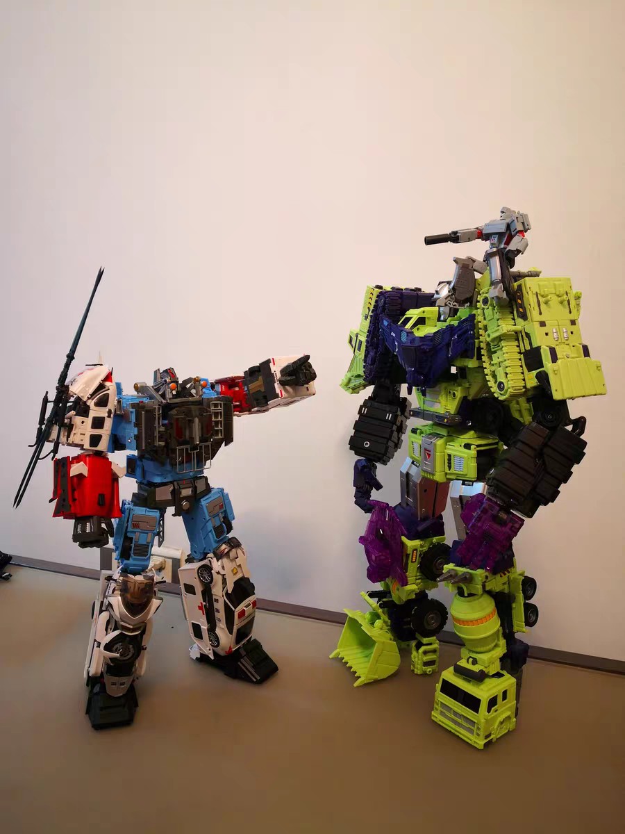 Generation Toy GT-8 Guardian (MP Defensor) Combined Mode Images